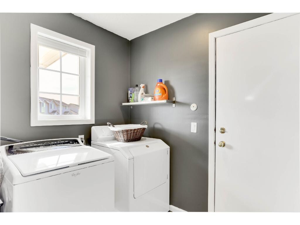 Building Photo - 2059 Brittany Ct