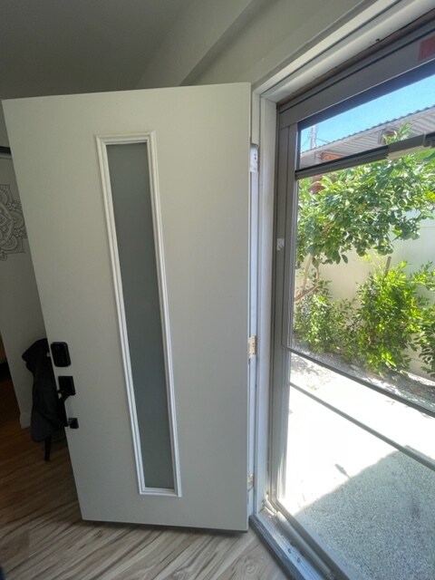 Primary Photo - 1419 W 58th Plz