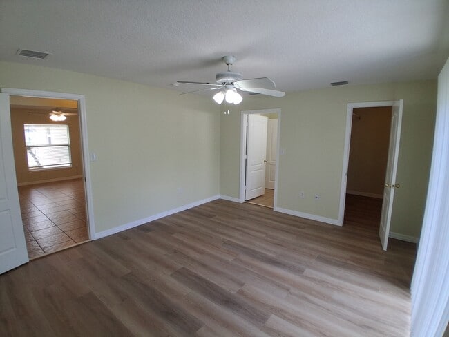 Building Photo - 1105 Monticello Ln