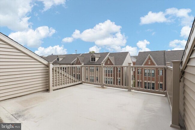 Building Photo - 3702 Ambrose Hills Rd