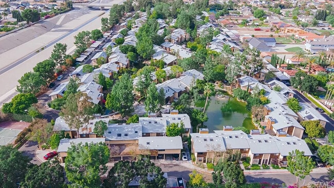 Building Photo - 12750 Centralia St