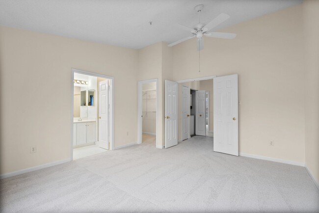 Building Photo - 3 Bed 2.5 Bath - Silver Spring Townhouse -...