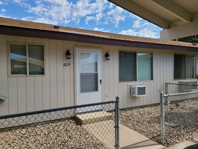 Front - 505 Richards Rd