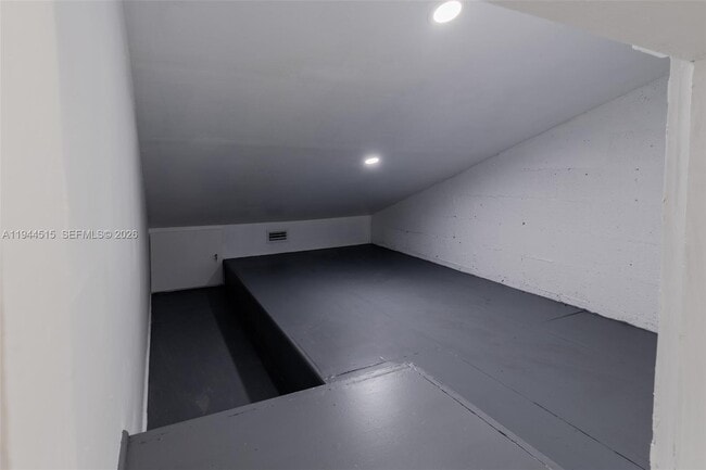 Building Photo - 3920 NE 168th St