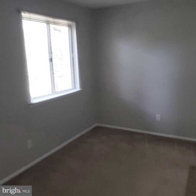 Building Photo - 102 Cypress Point Cir