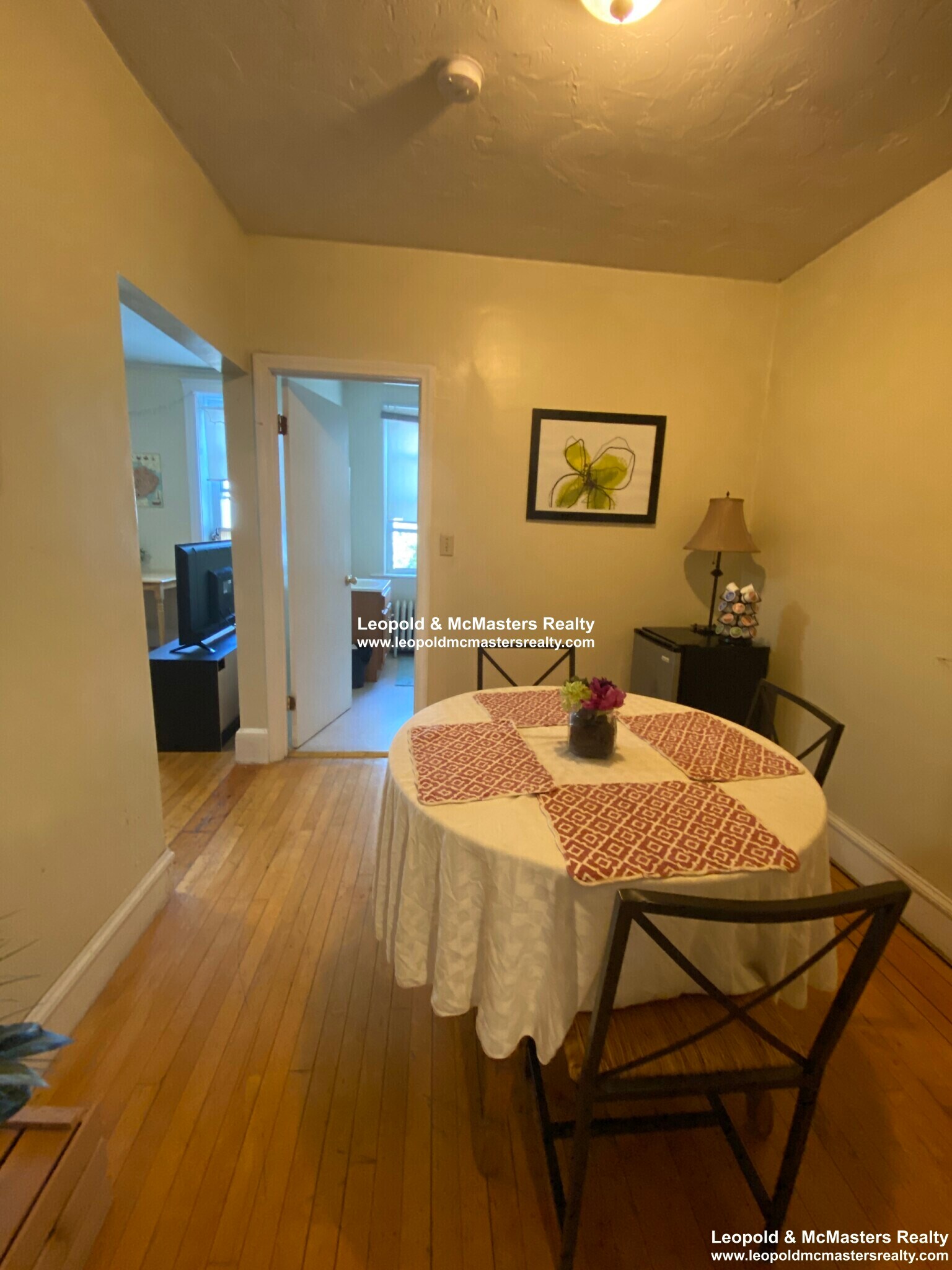 Building Photo - 139 Davis Ave