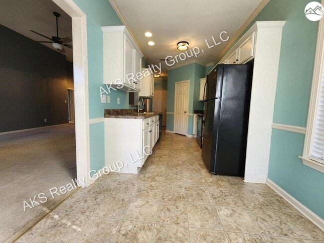 Building Photo - 104 Lantana Cir