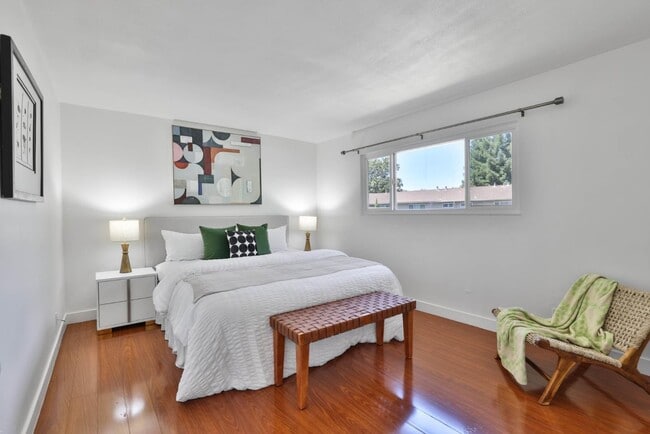 Building Photo - 5388 Fig Grove Ct