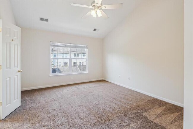 Building Photo - 13404 Fountain Club Dr