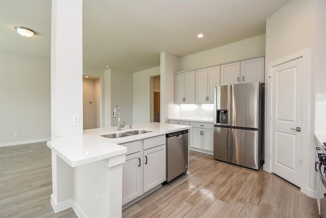 Building Photo - 3024 Myrtle Sunset Dr
