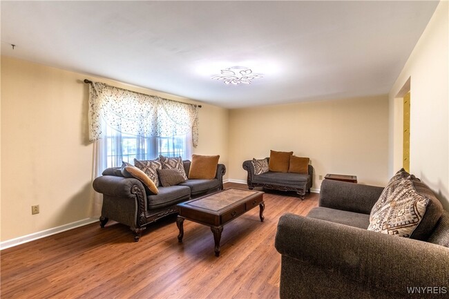 Building Photo - 481 Sagewood Terrace