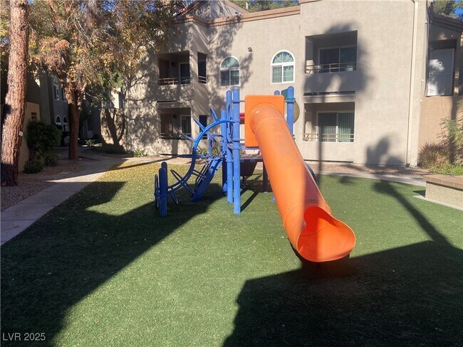 Building Photo - 3145 E Flamingo Rd