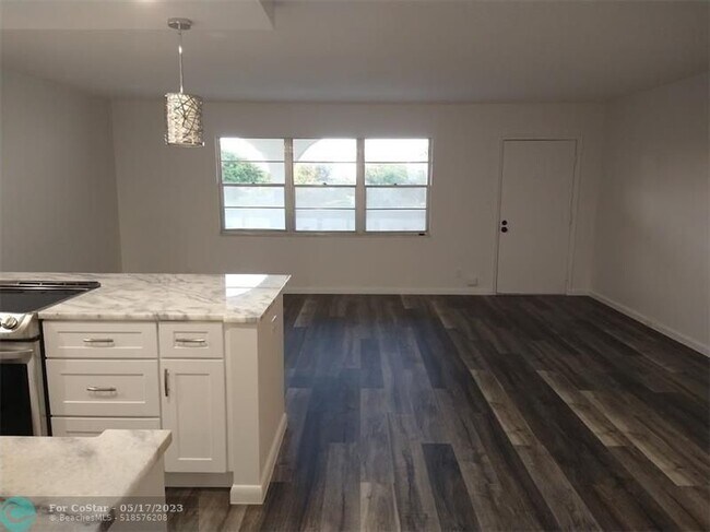 Building Photo - 3405 Bimini Ln