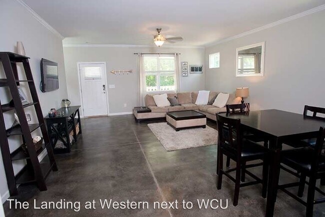 Building Photo - 5 br, 5.5 bath Room For Rent - 1 Landing Lane
