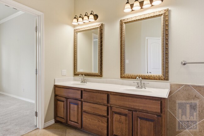 Building Photo - 15105 General Williamson Dr