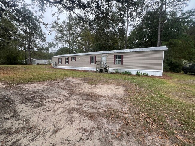 Primary Photo - Home For Rent With Spacious Yard