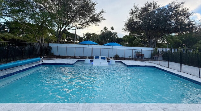 Building Photo - 19625 Sedgefield Terrace