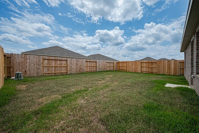 Building Photo - 28723 Texas Sparrow Ln