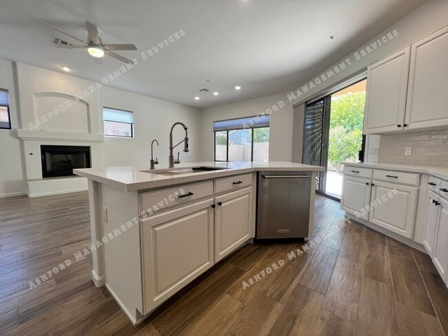 Building Photo - COME HOME TO LUXURY IN GATED GRAYHAWK GOLF...