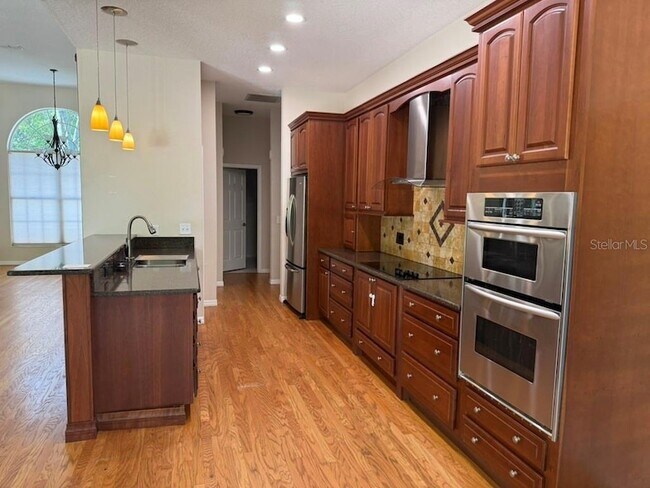 Building Photo - 2806 Spinning Silk Ct