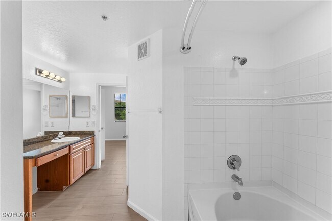 Building Photo - 12920 Positano Cir