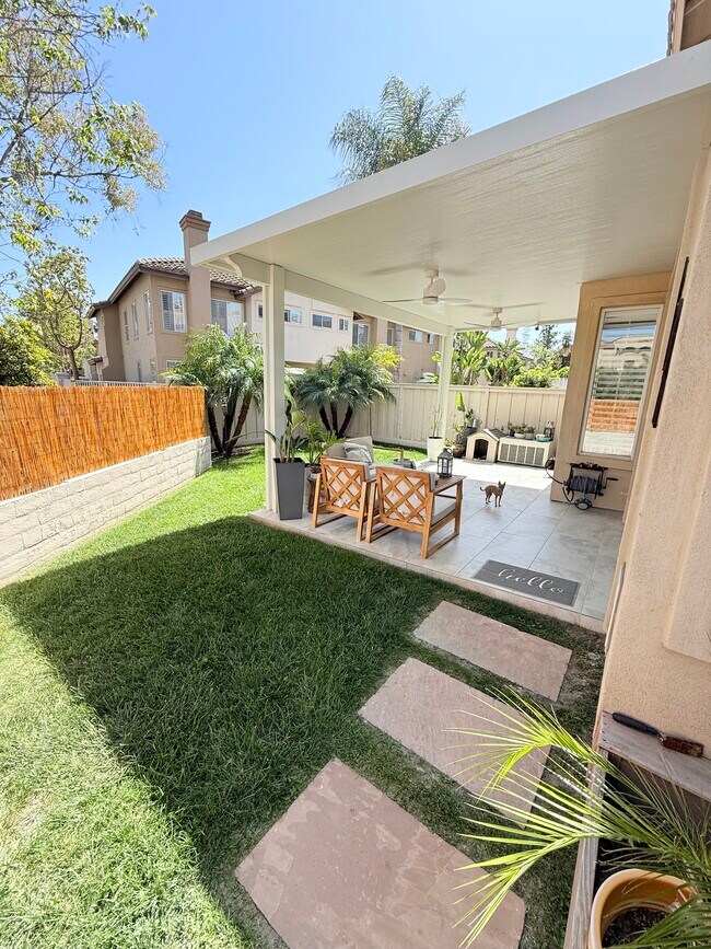 Building Photo - 2204 Lago Ventana