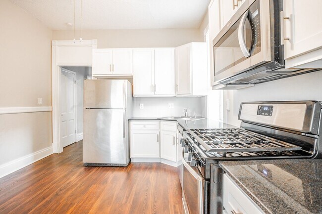 Building Photo - Henrietta Pl