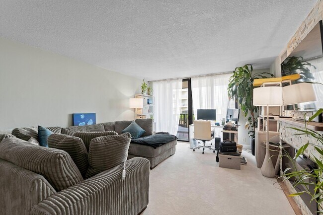 Building Photo - 3610 S Ocean Blvd