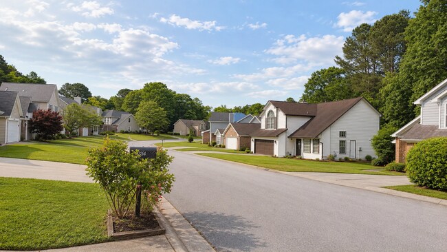 Building Photo - 1264 Watercrest Cir