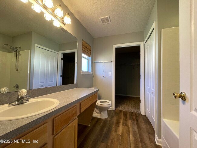 Building Photo - 6942 Nichols Creek Dr