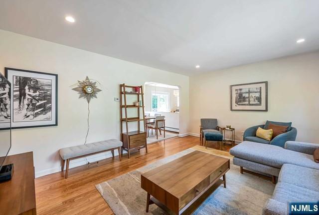 Building Photo - 35 Giles Rd