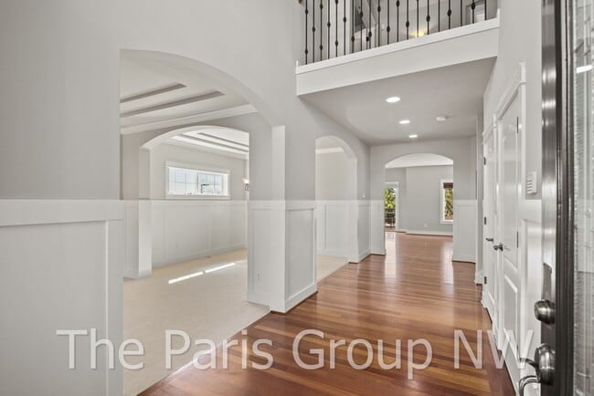 Building Photo - Stunning 3438sf Newcastle Craftsman Near T...