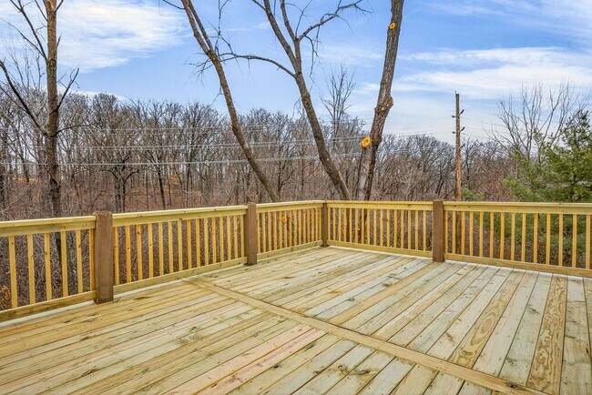 Building Photo - NEWLY RENOVATED HOME