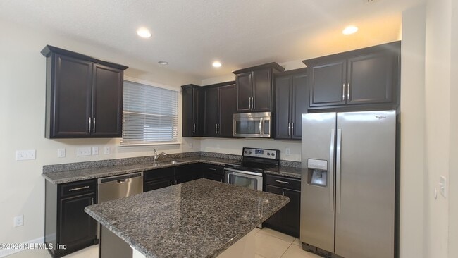 Building Photo - 147 San Briso Way