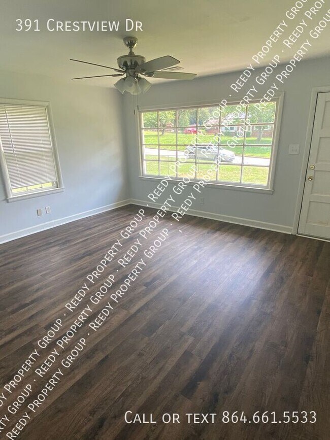 Building Photo - 391 Crestview Dr