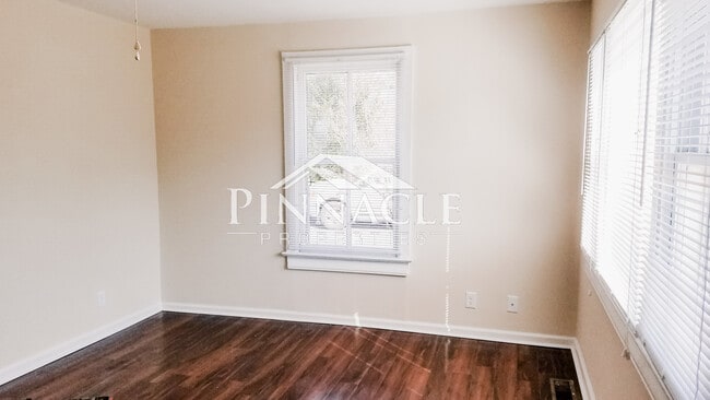 Living Room - 164 Thomas Rd