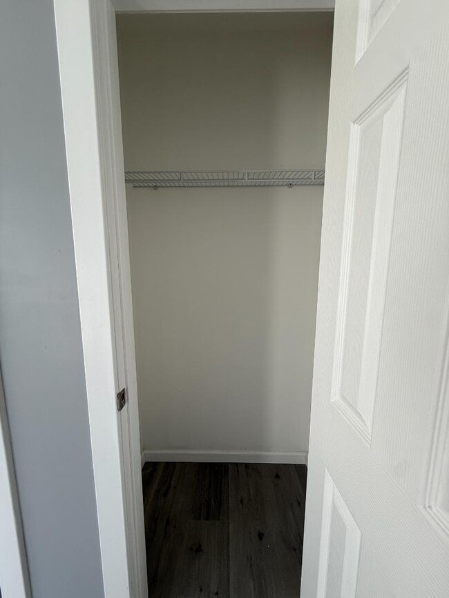 Building Photo - 1637 South Ave