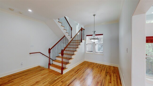 Building Photo - 5843 Petty St
