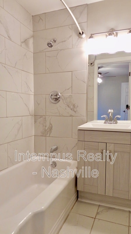 Building Photo - 2405 Eden St