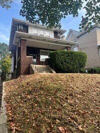 Building Photo - 3 Bedroom Squirrel Hill Home Available Now!