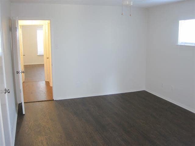 Building Photo - 7482 Walling Ln