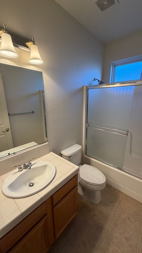 Building Photo - 3 bedroom, 2 bathroom house in Gardnerville