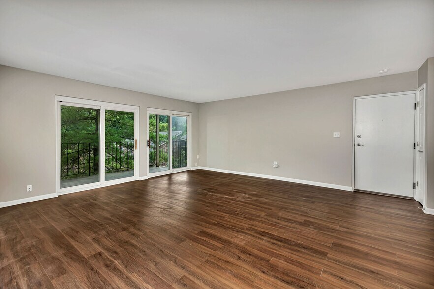 Building Photo - 3069 Alpine Ter