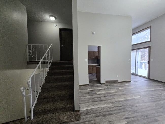 Building Photo - 918 N 39th St