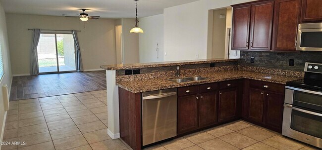 Building Photo - 10430 E Verbina Ln