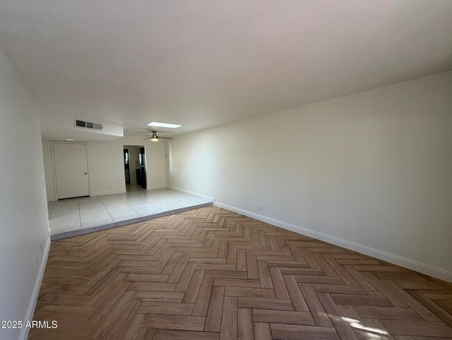 Building Photo - 1955 E Del Sur Dr