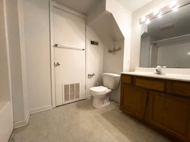 Building Photo - Yorktown School District