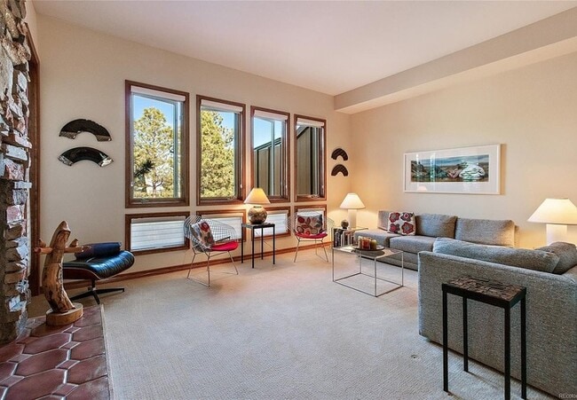 Building Photo - Executive 2BR/3BA Condo with Mountain View...