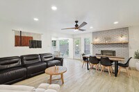 Building Photo - 7749 El Pensador Dr