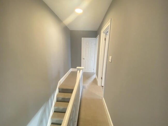 Building Photo - 220 E Marshall St